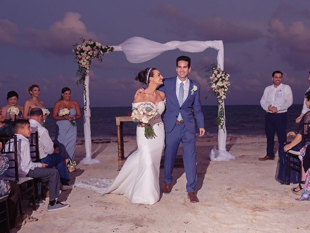 Arturo and Melanie&apos;s Wedding in Cancun, Mexico 50