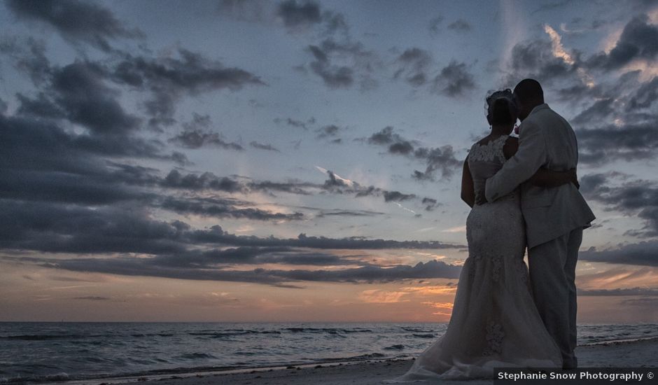 Sabian and Tori's Wedding in Siesta Key, Florida