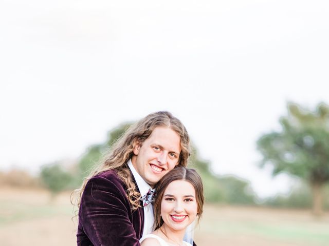 Logan and Hannah&apos;s Wedding in Brenham, Texas 119