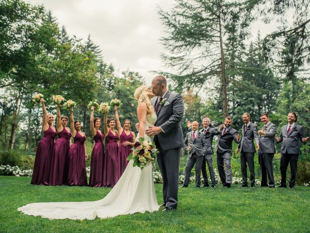 Colin and Kayla&apos;s Wedding in Bridal Veil, Oregon 10