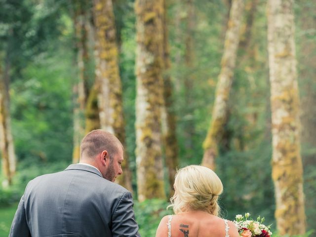 Colin and Kayla&apos;s Wedding in Bridal Veil, Oregon 12