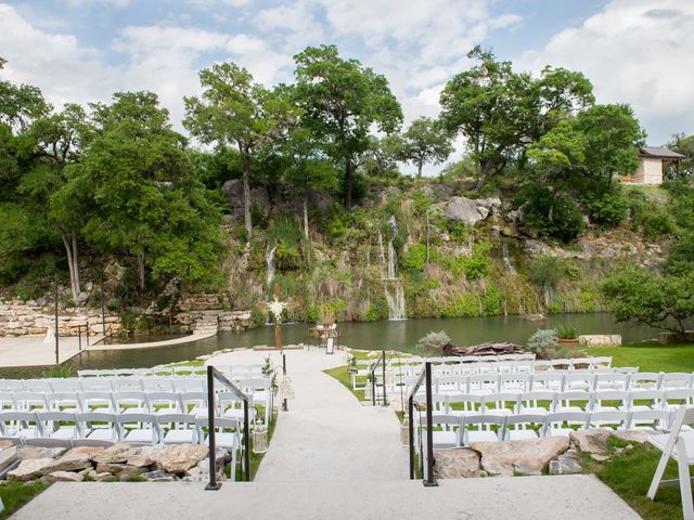 Kaylan and Tony&apos;s Wedding in Spring Branch, Texas 7