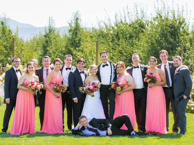 Aaron and Jacqueline&apos;s Wedding in Hood River, Oregon 17