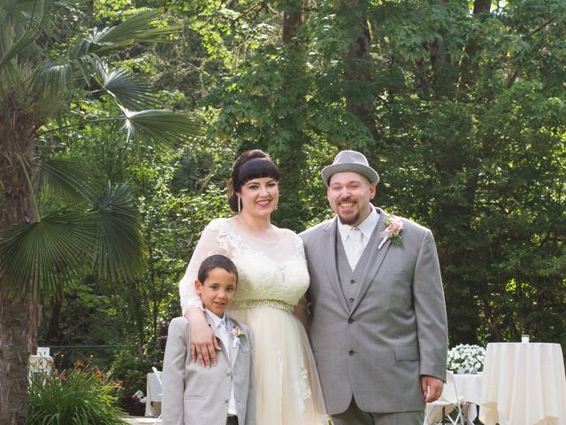Brianna and Michael&apos;s Wedding in McKenzie Bridge, Oregon 1