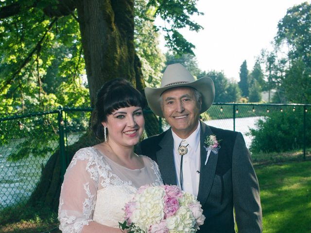 Brianna and Michael&apos;s Wedding in McKenzie Bridge, Oregon 15