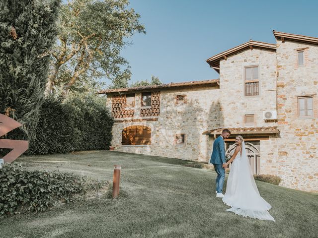 Pascal and Sara&apos;s Wedding in Arezzo, Italy 43