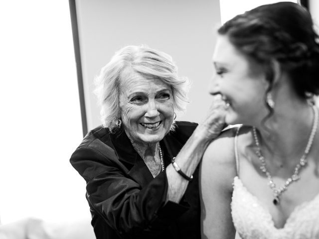 Pawel and Lindsay's Wedding in Sterling Heights, Michigan 14