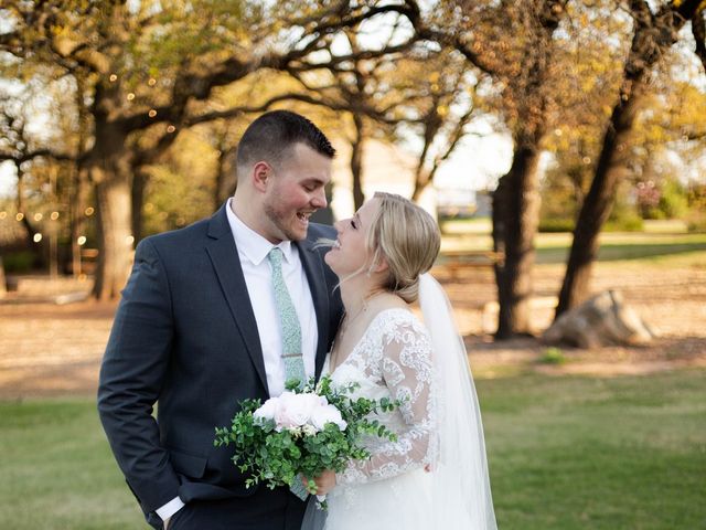Courtney and Landon&apos;s Wedding in Stillwater, Oklahoma 6