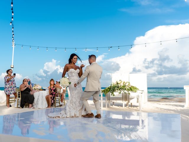 Mike and Gladys&apos;s Wedding in Playa del Carmen, Mexico 34