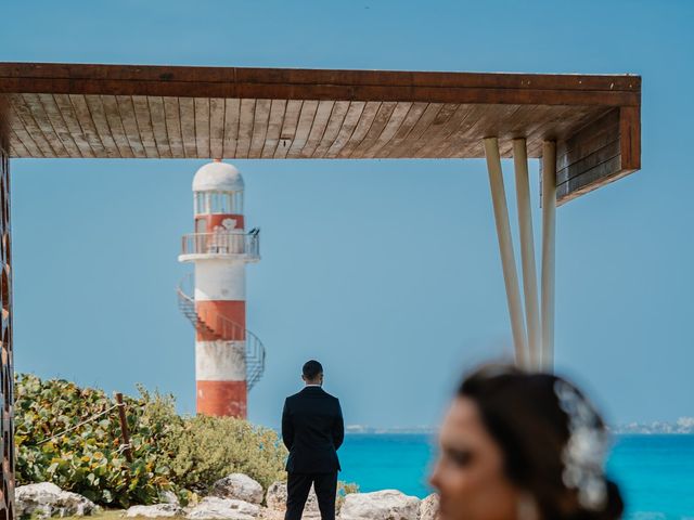 Tomcy and Jasmine&apos;s Wedding in Cancun, Mexico 18