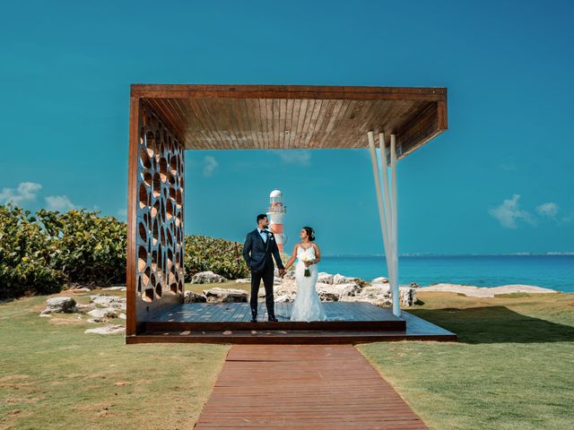 Tomcy and Jasmine&apos;s Wedding in Cancun, Mexico 26