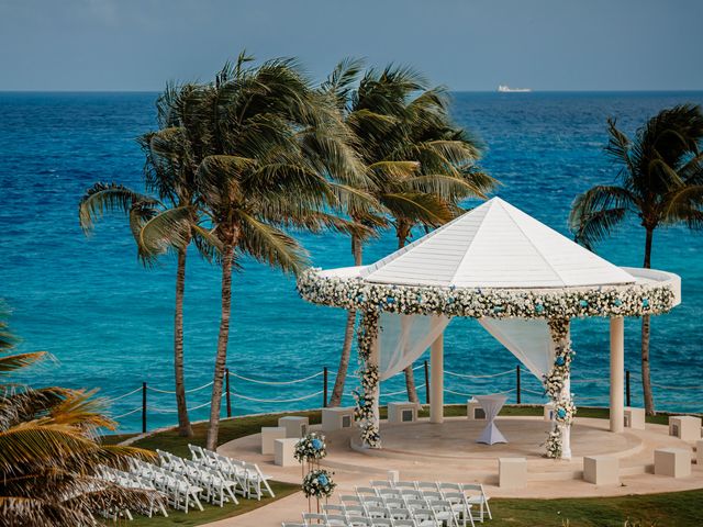 Tomcy and Jasmine&apos;s Wedding in Cancun, Mexico 35
