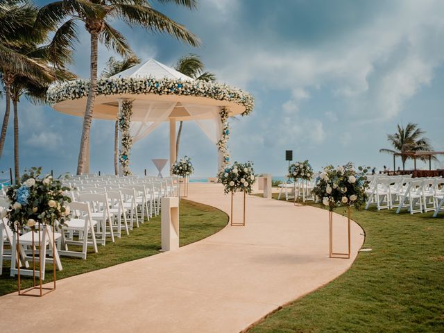 Tomcy and Jasmine&apos;s Wedding in Cancun, Mexico 37