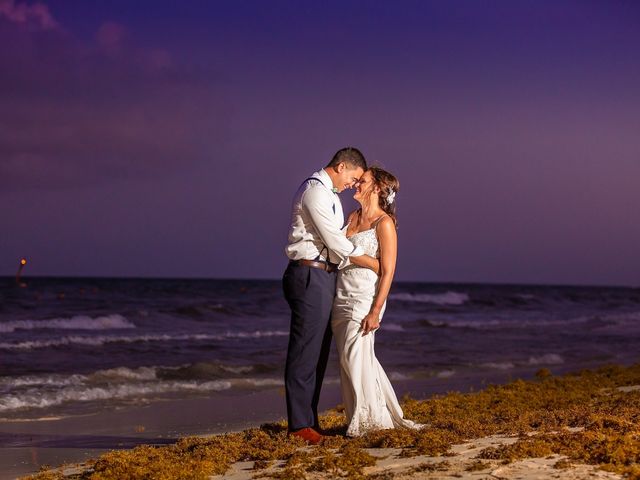 Clayton White and Brittney White&apos;s Wedding in Cancun, Mexico 15