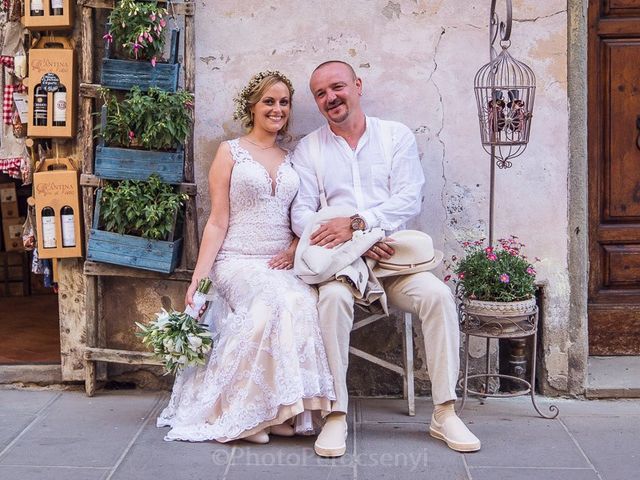Laci and Gabi&apos;s Wedding in Volterra, Italy 13