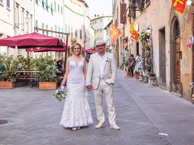 Laci and Gabi&apos;s Wedding in Volterra, Italy 14