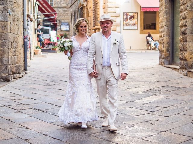 Laci and Gabi&apos;s Wedding in Volterra, Italy 15