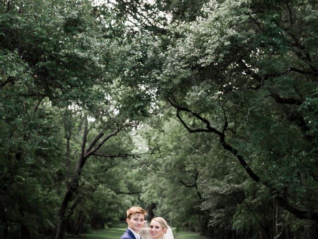 Alex and Kelsey&apos;s Wedding in Knoxville, Tennessee 55