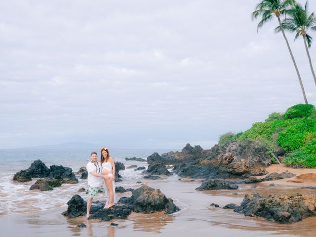 Patricia and Sebastian&apos;s Wedding in Kihei, Hawaii 21