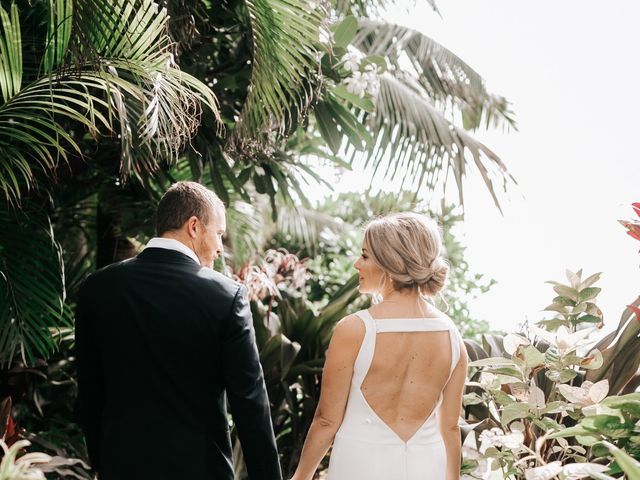 Lauren and Scott&apos;s Wedding in Kihei, Hawaii 13