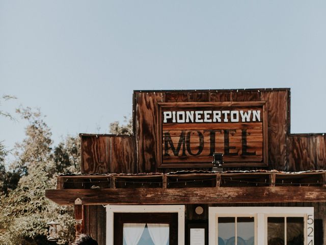 Tommy and Beckie&apos;s Wedding in Pioneertown, California 8