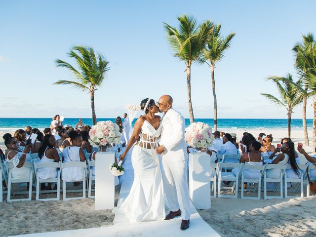 Shronda and Darren&apos;s Wedding in Punta Cana, Dominican Republic 40