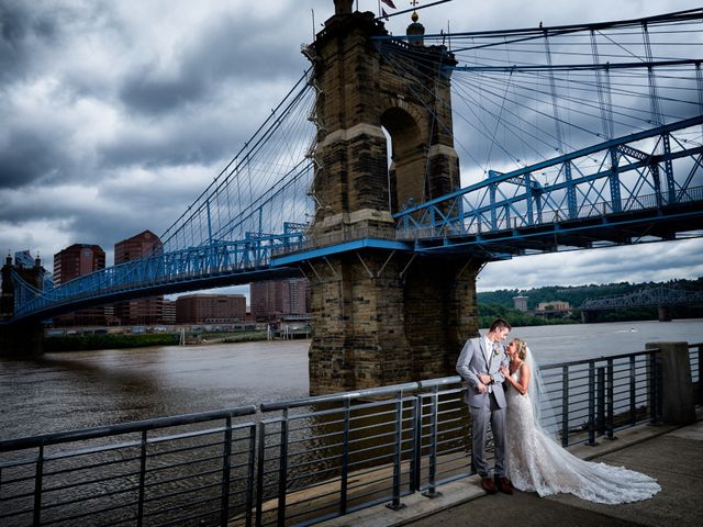 Brad and Lauren&apos;s Wedding in Cincinnati, Ohio 18