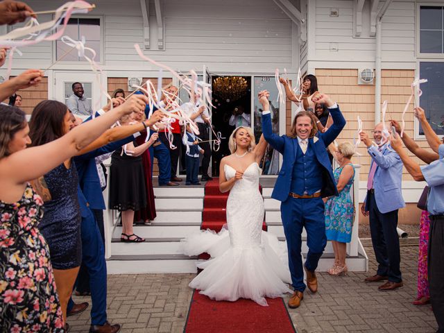Doug and Dasha&apos;s Wedding in Virginia Beach, Virginia 11