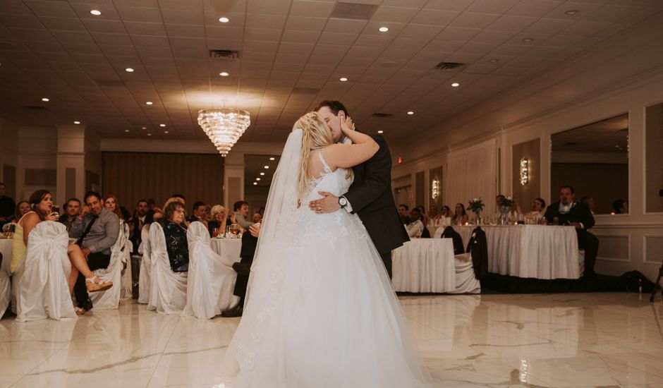 Austin and Ashley's Wedding in Saint Clair Shores, Michigan