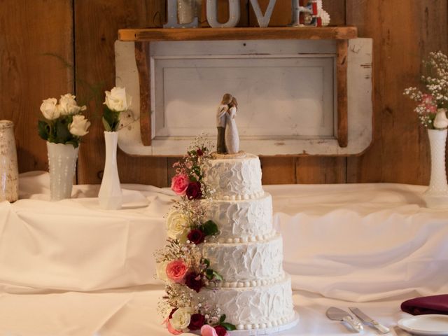 Luke and Lauryn&apos;s Wedding in Rockwood, Pennsylvania 11
