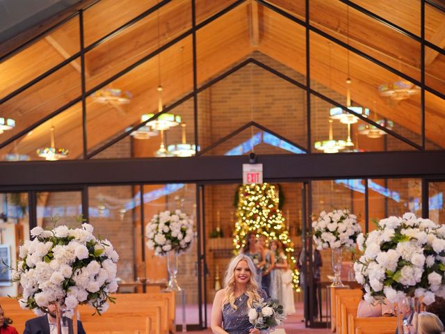Paul and Leigh&apos;s Wedding in Palos Hills, Illinois 12