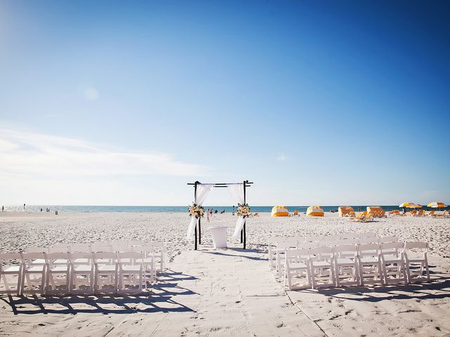 Kourtney and Stacy&apos;s Wedding in Clearwater Beach, Florida 8