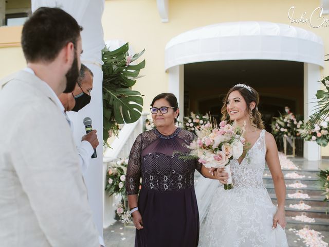 Tigran and Naydine&apos;s Wedding in Playa del Carmen, Mexico 17