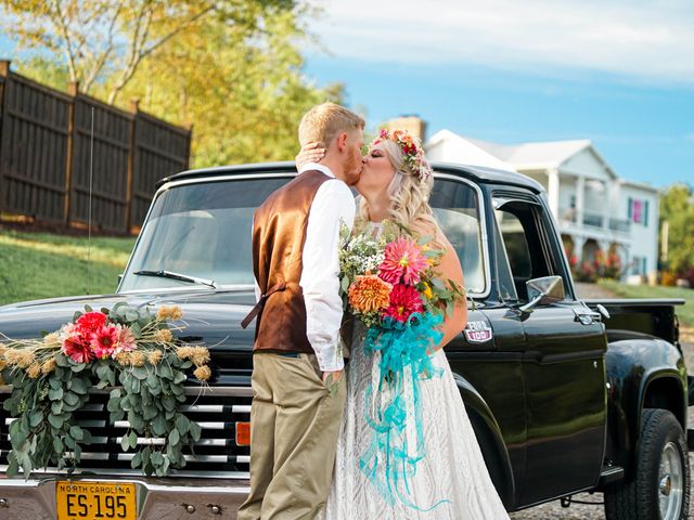 Hunter and Carson&apos;s Wedding in Asheville, North Carolina 71