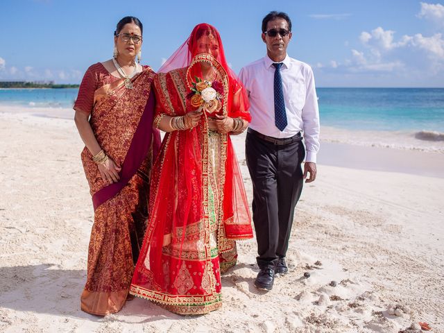 Adam and Amy&apos;s Wedding in Xpu-Ha, Mexico 29