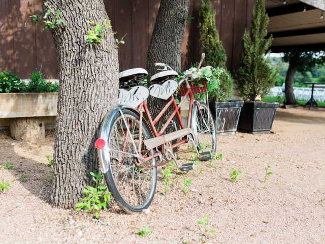 Ashley and Damon&apos;s Wedding in Boerne, Texas 15