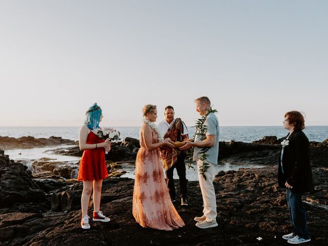 Jerr and Rosie&apos;s Wedding in Kailua Kona, Hawaii 24