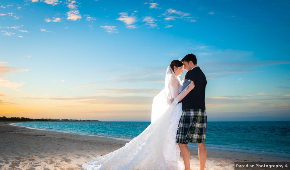 Jonathan and Natasha's Wedding in Grace Bay, Turks and Caicos