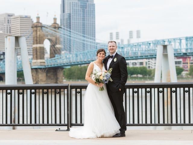 Michael and Madison&apos;s Wedding in Cincinnati, Ohio 15