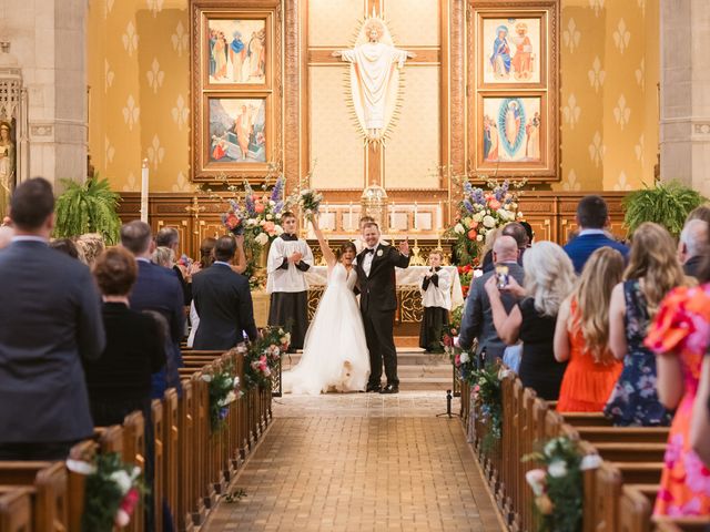 Michael and Madison&apos;s Wedding in Cincinnati, Ohio 35