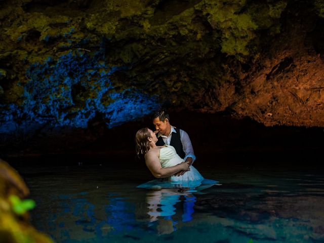 Julie and Herman&apos;s Wedding in Cayo District, Belize 9