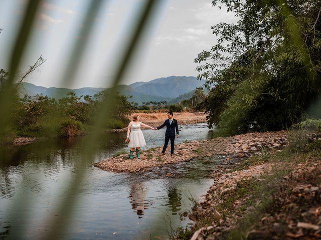 Julie and Herman&apos;s Wedding in Cayo District, Belize 16