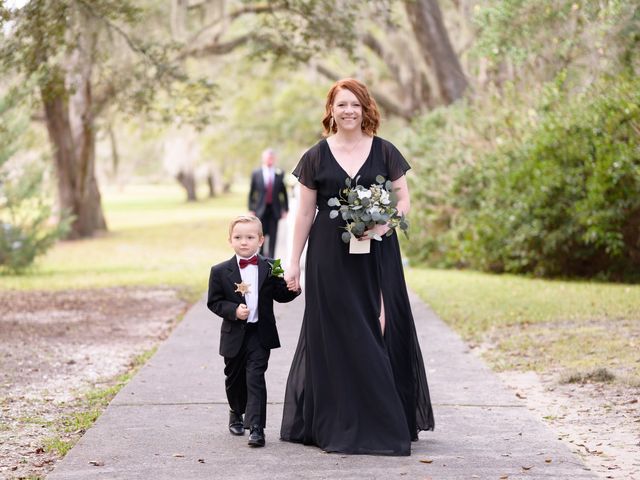 Hunter and Riley&apos;s Wedding in Murrells Inlet, South Carolina 31