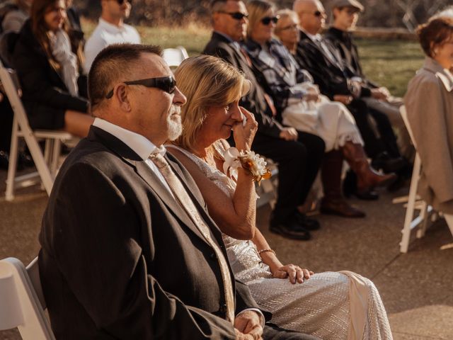 Brad and Kelli&apos;s Wedding in Saint Louis, Missouri 54