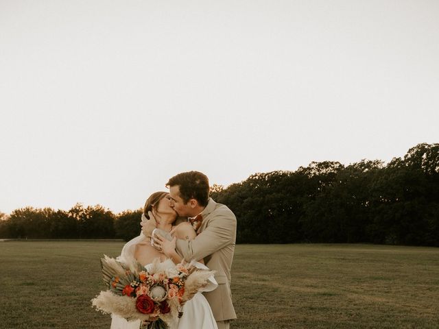 Logan and Taylor&apos;s Wedding in Kaufman, Texas 12