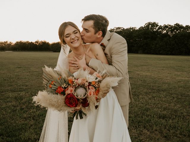 Logan and Taylor&apos;s Wedding in Kaufman, Texas 13