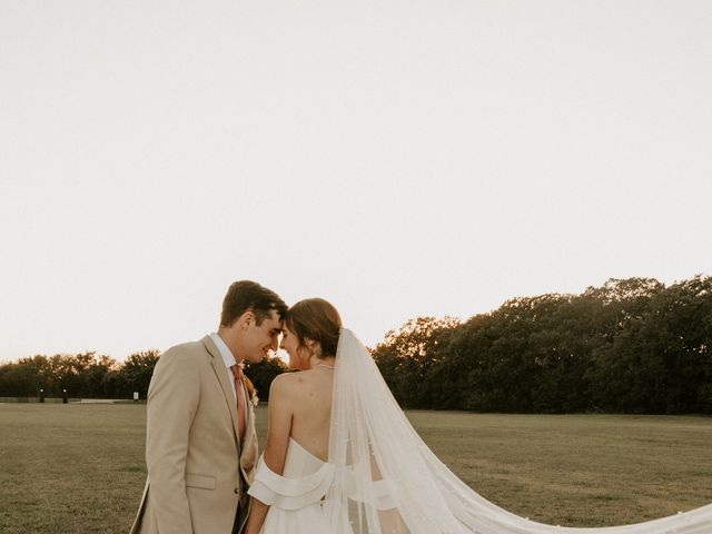 Logan and Taylor&apos;s Wedding in Kaufman, Texas 20
