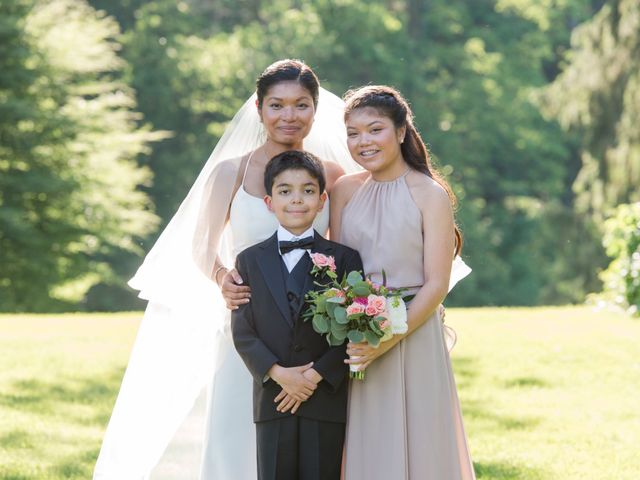 Huong and Ariel&apos;s Wedding in Lenox, Massachusetts 28