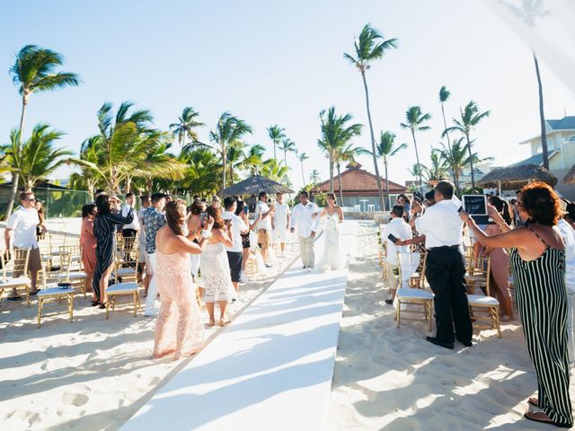 Larry and Rebecca&apos;s Wedding in Punta Cana, Dominican Republic 32