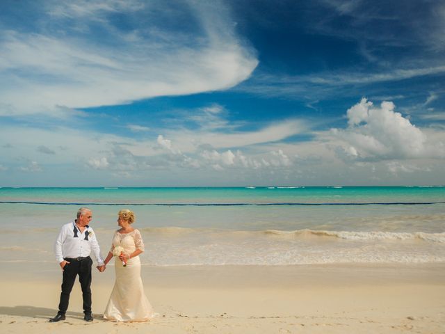 Terry and Peter&apos;s Wedding in Santo Domingo, Dominican Republic 28